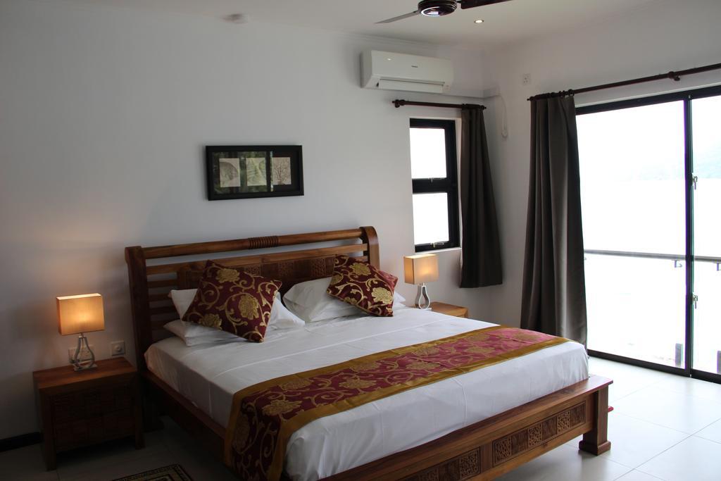 Surfers Cove Apartments Bel Ombre Dış mekan fotoğraf