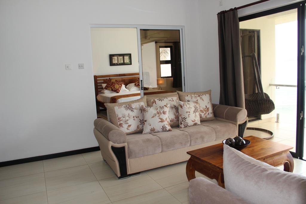 Surfers Cove Apartments Bel Ombre Dış mekan fotoğraf